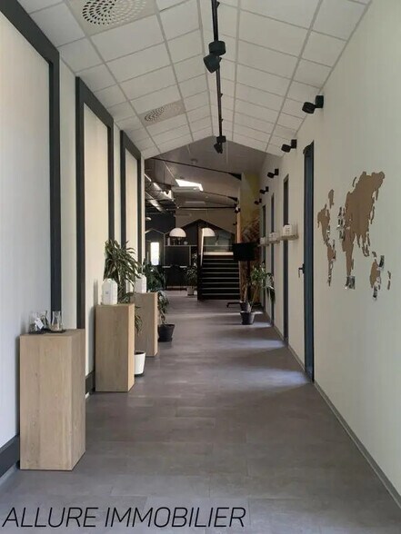 Bureau dans Brive-la-Gaillarde à louer - Photo de l’immeuble – Image 3 sur 10