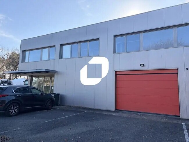 Plus de détails pour Bureau, Industriel/Logistique à louer