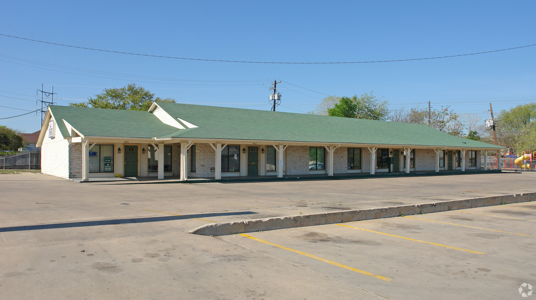 6104 S 1st St, Austin, TX à louer Photo de l’immeuble– Image 1 sur 17