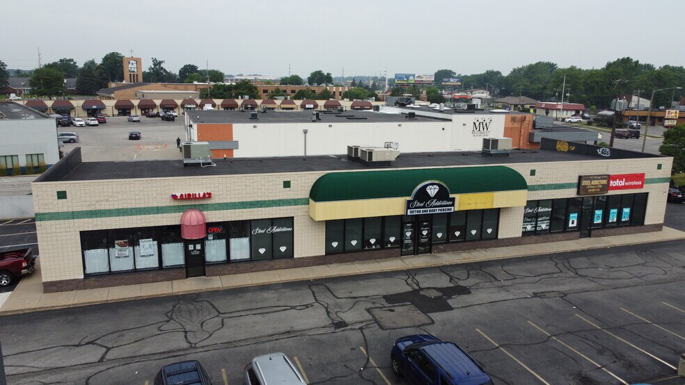 4735 Monroe St, Toledo, OH à vendre - Photo de l’immeuble – Image 3 sur 4