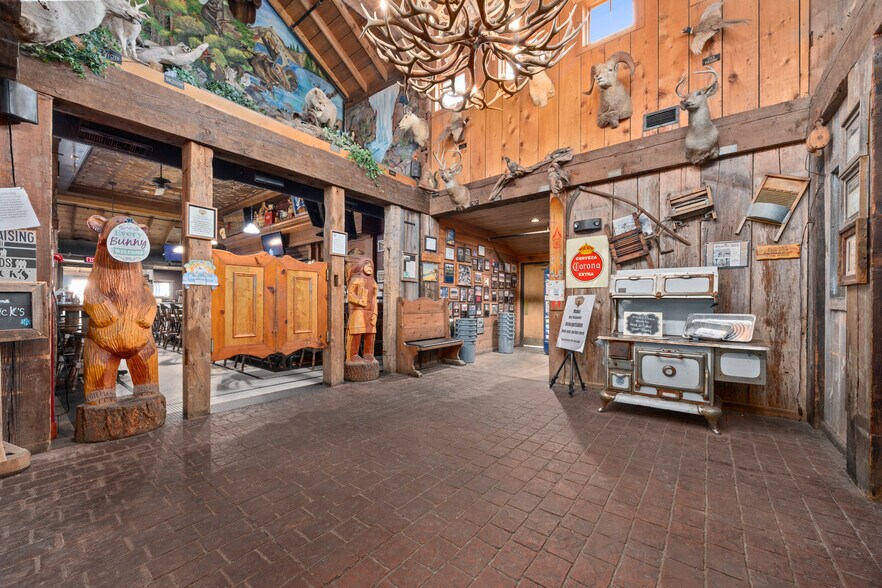 Second Generation Restaurants For Sale portefeuille de 2 biens à vendre sur LoopNet.fr - Photo intérieure – Image 3 sur 27