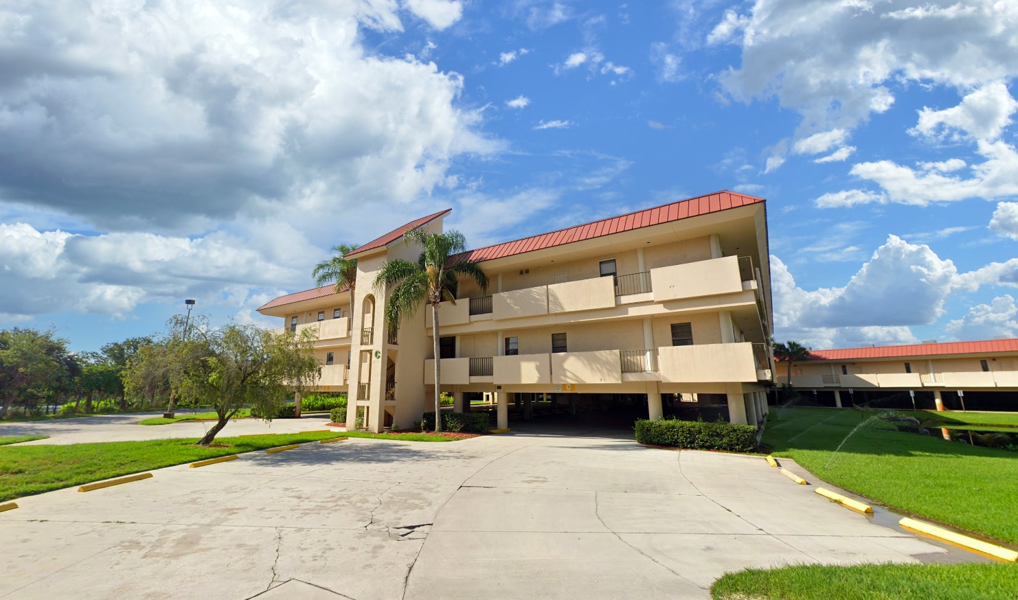 1801 SE Hillmoor Dr, Port Saint Lucie, FL 34952 - Lot C-108-109 -  - Photo intérieure - Image 1 of 1