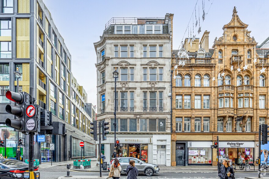 103-103A Oxford St, Londres à louer - Photo de l’immeuble – Image 2 sur 16