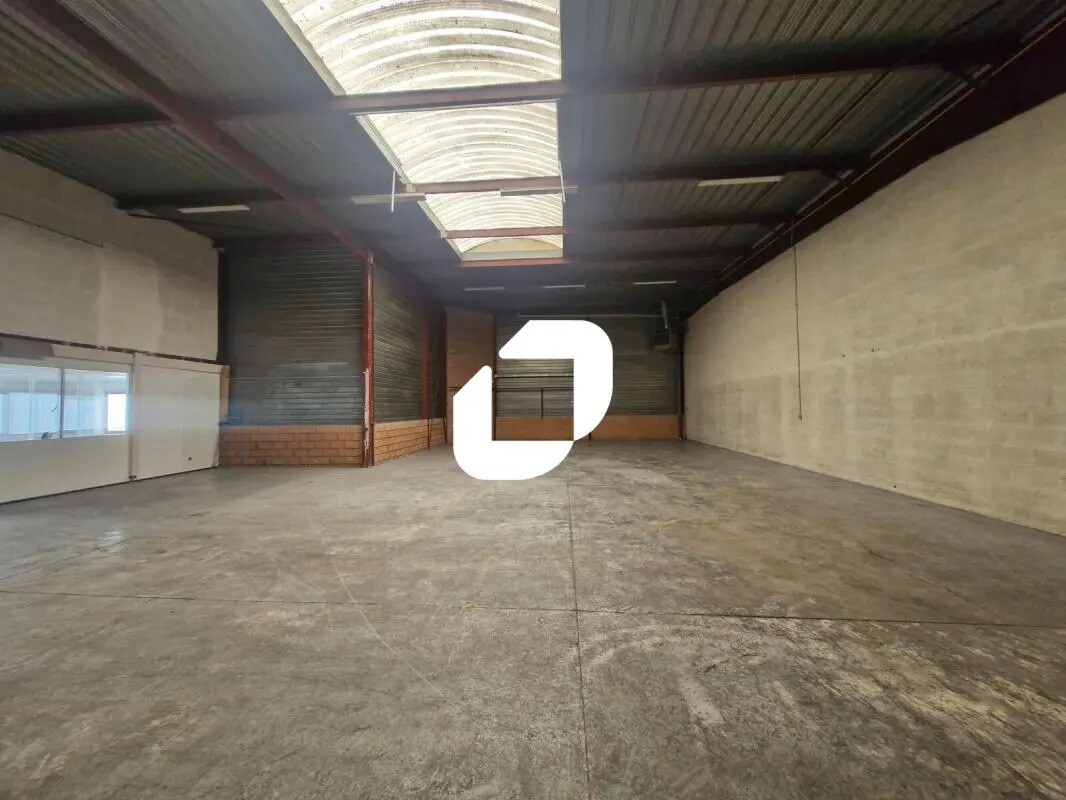 Local d’activités dans Collégien à louer Photo intérieure– Image 1 sur 14