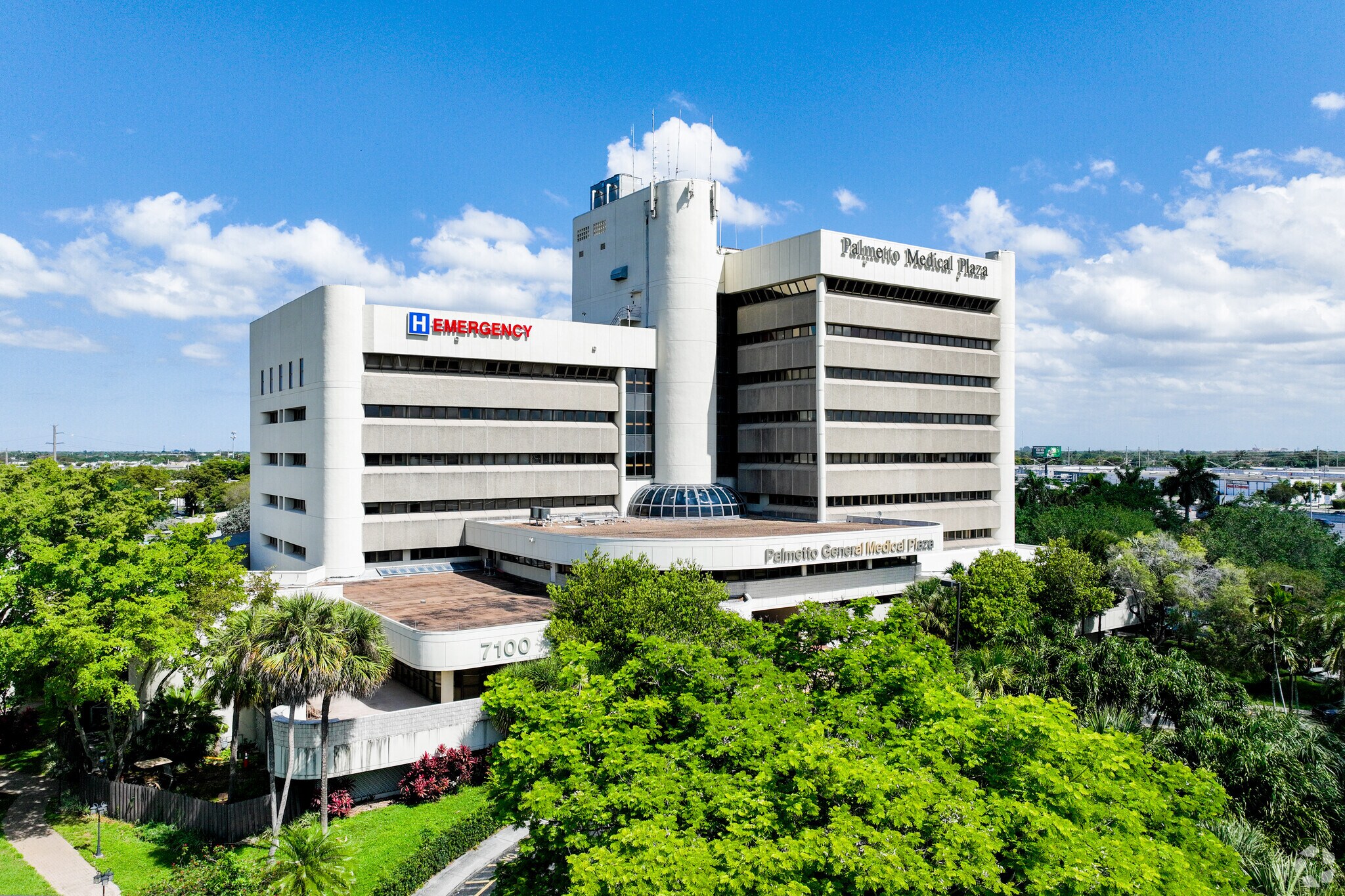 7100 W 20th Ave, Hialeah, FL à louer Photo principale– Image 1 sur 32