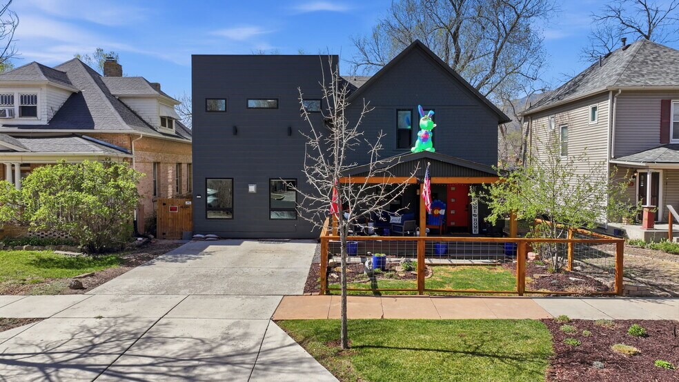 1607 W Pikes Peak Ave, Colorado Springs, CO à vendre - Photo de l’immeuble – Image 2 sur 84