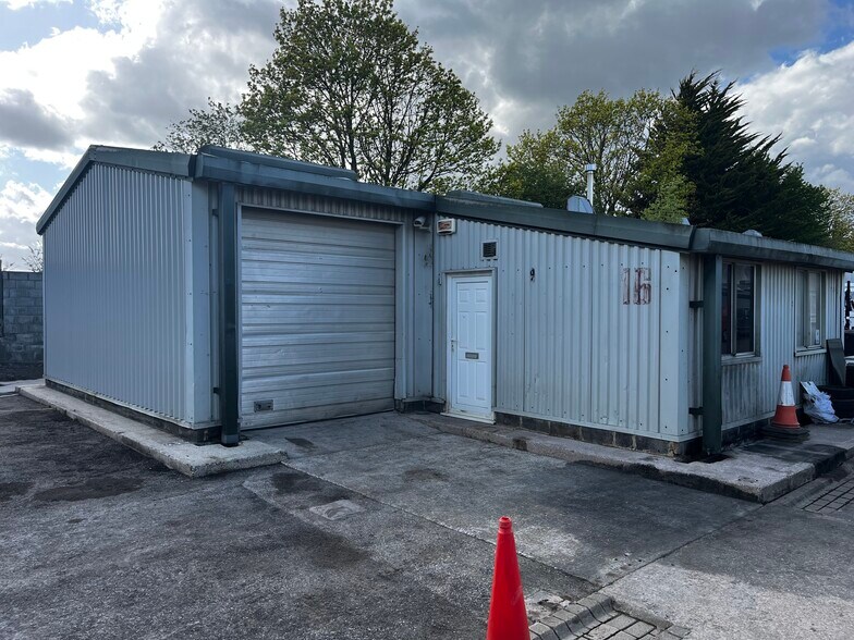 Quartermaster Rd, Westbury à louer - Photo de l’immeuble – Image 3 sur 10