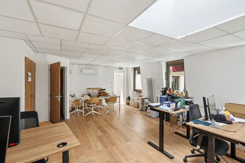 Bureau dans Paris à louer - Photo de l’immeuble – Image 3 sur 12