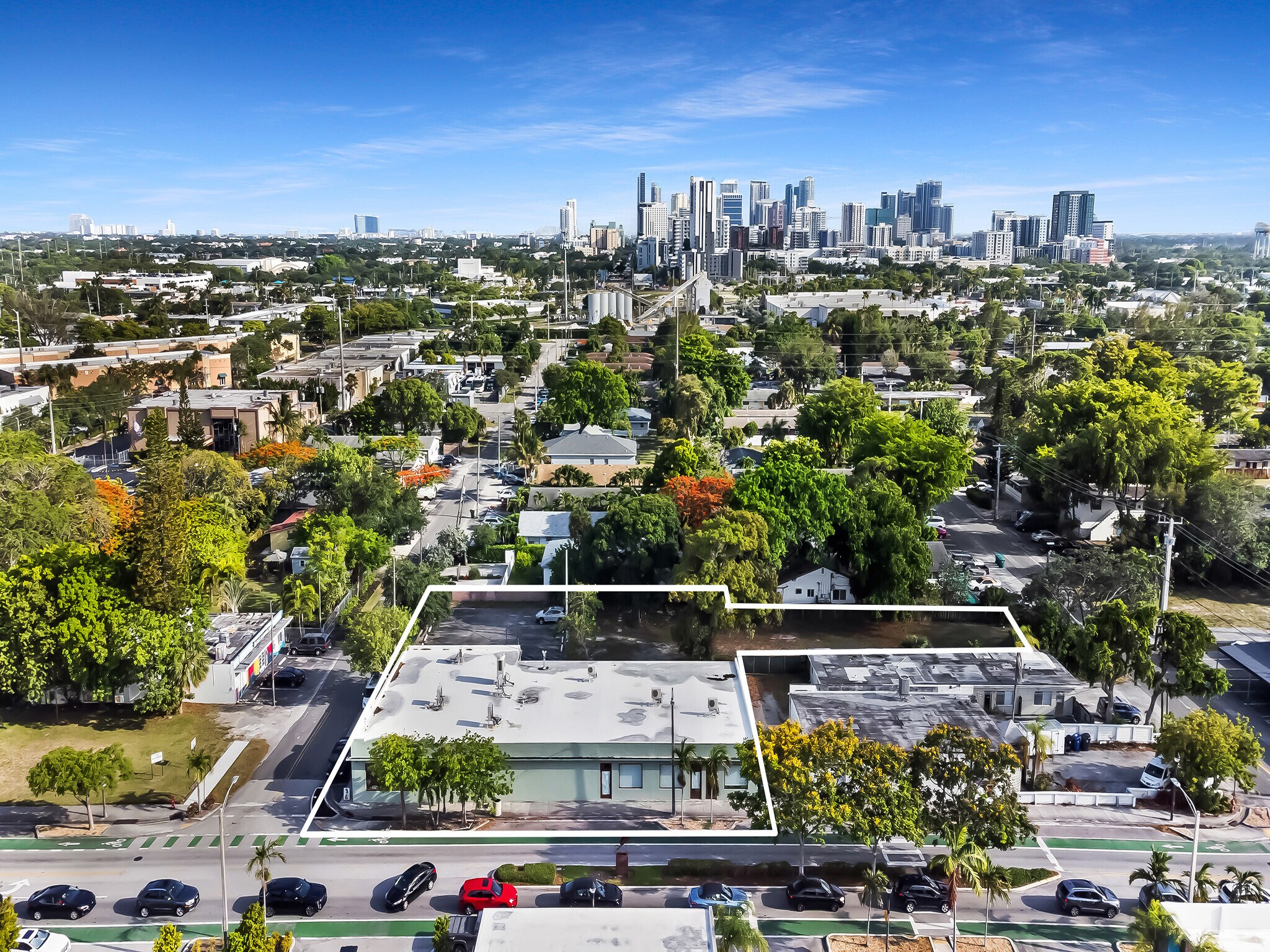 530 NE 13th St, Fort Lauderdale, FL à vendre Photo de l’immeuble– Image 1 sur 10