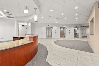 10304 Spotsylvania Ave, Fredericksburg, VA à louer Photo intérieure– Image 2 sur 7