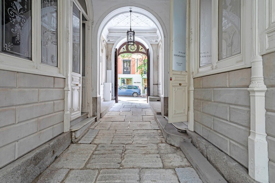 Calle del Almirante, 9, Madrid, Madrid à vendre - Photo de l’immeuble – Image 3 sur 7
