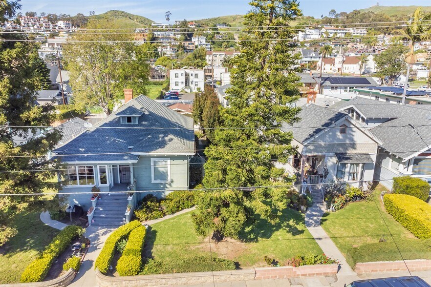 1053-1065 E Santa Clara St, Ventura, CA à vendre - Photo de l’immeuble – Image 2 sur 35