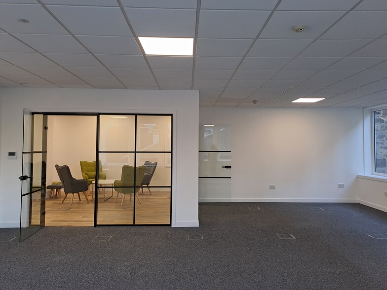 24 Blythswood Sq, Glasgow à louer - Photo de l’immeuble – Image 3 sur 7