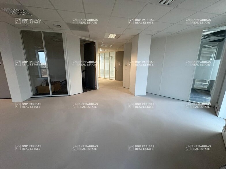Bureau dans Nantes à louer - Photo de l’immeuble – Image 2 sur 16