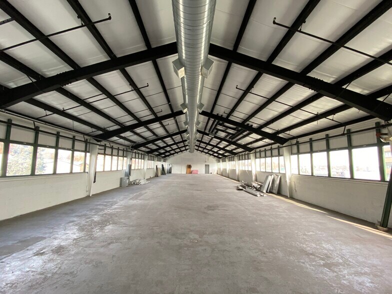 345 Wilson Ave, Norwalk, CT à louer - Photo intérieure – Image 2 sur 16