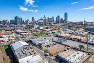 921 N Riverfront Blvd, Dallas, TX - VUE AÉRIENNE  vue de carte - Image1