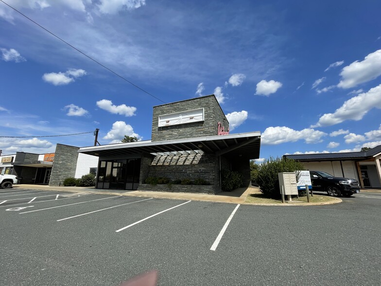 4535 S Amherst Hwy, Madison Heights, VA à louer - Photo de l’immeuble – Image 2 sur 5