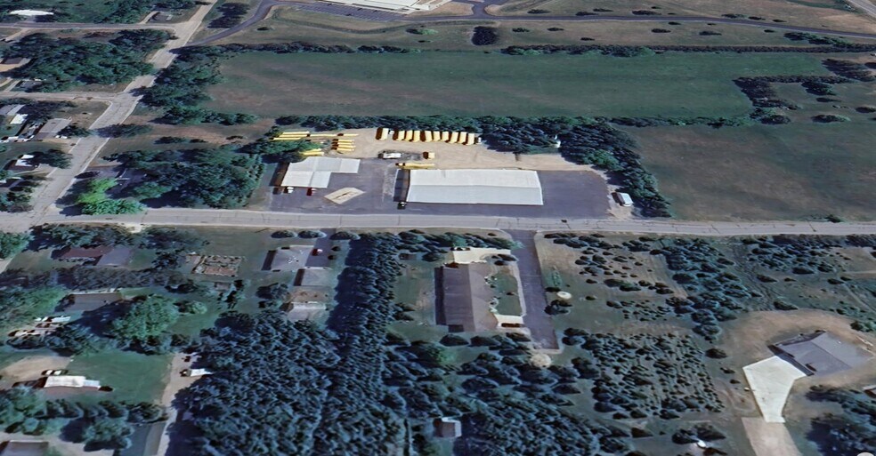 315 Mary St, Antigo, WI à louer - Photo de l’immeuble – Image 3 sur 14