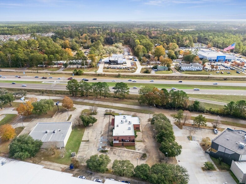315 N Highway 190, Covington, LA à louer - Photo de l’immeuble – Image 3 sur 15