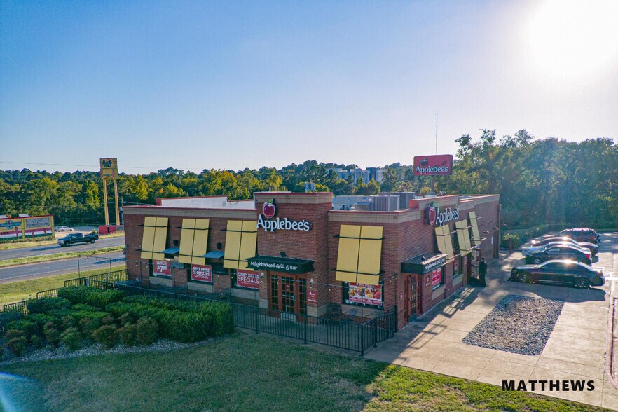 2225 S Loop 256, Palestine, TX à vendre - Photo de l’immeuble – Image 2 sur 3