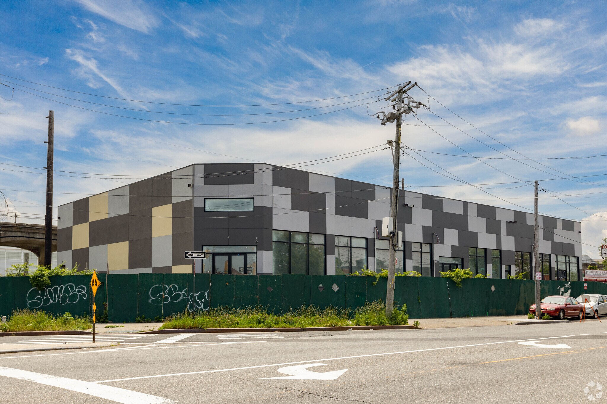 7305 Beach Channel Dr, Far Rockaway, NY à louer Photo de l’immeuble– Image 1 sur 5