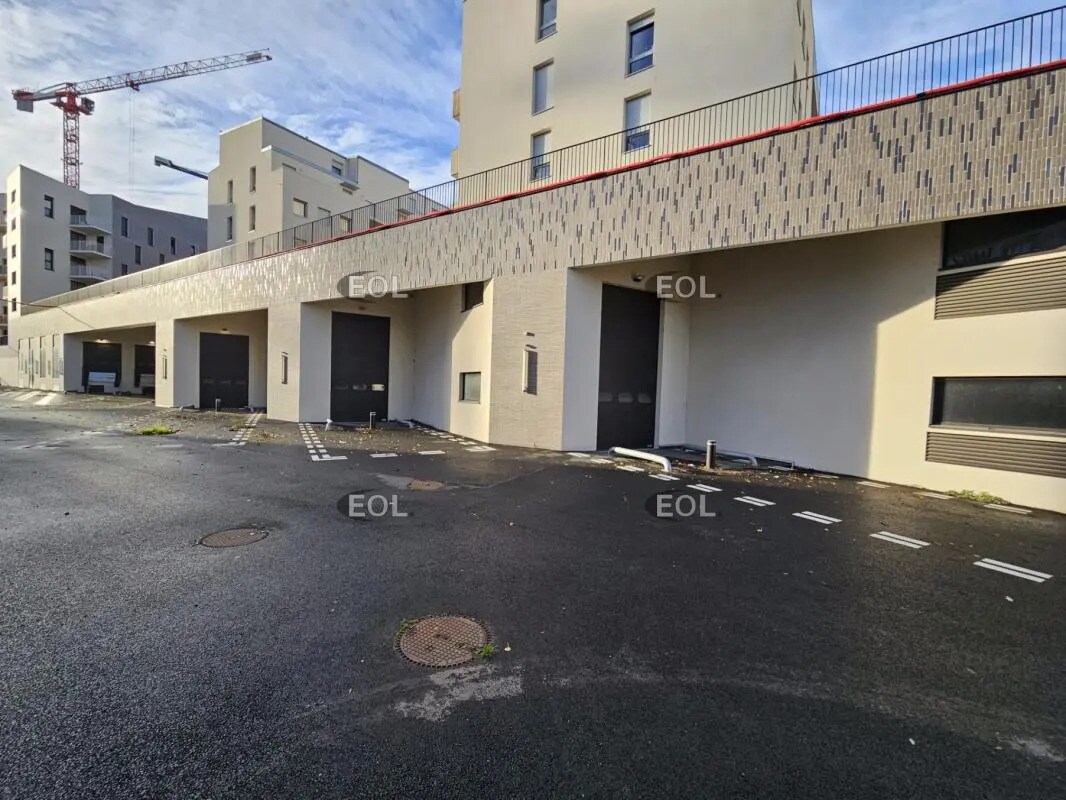 Industriel/Logistique dans Ivry-sur-Seine à louer Photo de l’immeuble– Image 1 sur 15