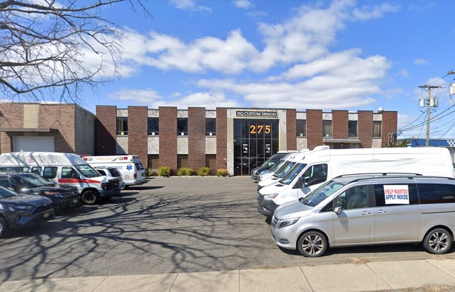 275 Huyler St, South Hackensack, NJ à louer - Photo de l’immeuble – Image 1 sur 12