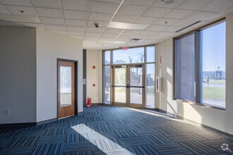 350 Salem Rd, Jeffersonville, IN à louer Photo intérieure– Image 1 sur 21