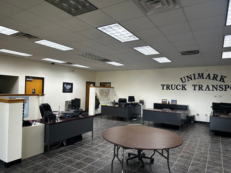 302 Thunder Rd, Duenweg, MO à louer - Photo de l’immeuble – Image 3 sur 24