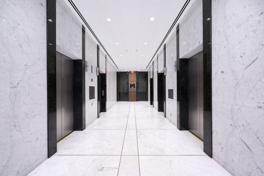 1850 M St NW, Washington, DC à louer - Hall d’entrée – Image 2 sur 10