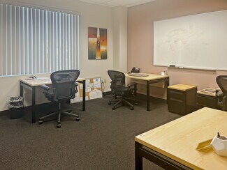Plus de détails pour 2850 W Horizon Ridge Pky, Henderson, NV - Coworking à louer