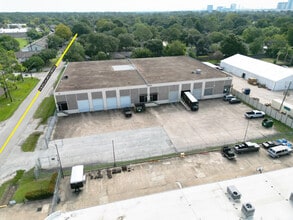 10685 Hazelhurst Dr, Houston, TX - Vue aérienne  vue de carte - Image1