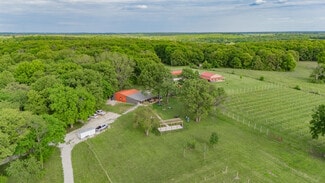 Plus de détails pour 8400 E 1320 Rd, Stockton, MO - Spécialisé à vendre