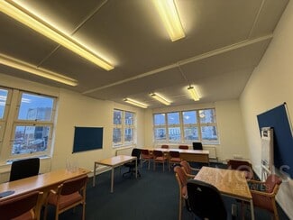 Plus de détails pour 69-69A Sandgate Rd, Folkestone - Bureau à louer