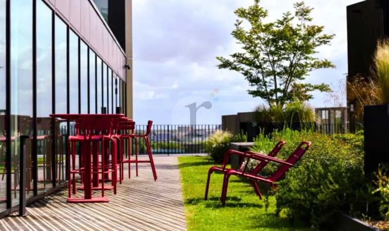 Bureau dans Lille à louer - Photo de l’immeuble – Image 1 sur 6
