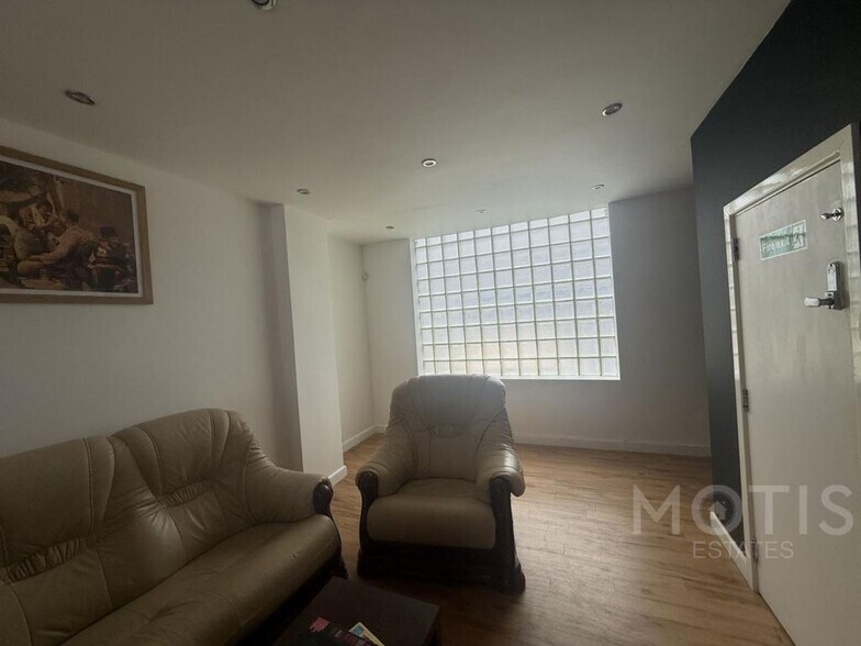 15 Guildhall St, Folkestone à vendre - Photo de l’immeuble – Image 2 sur 12