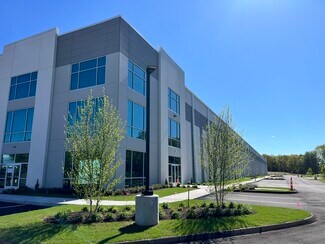 Plus de détails pour 30 Hamilton Rd, Windsor Locks, CT - Industriel/Logistique à louer