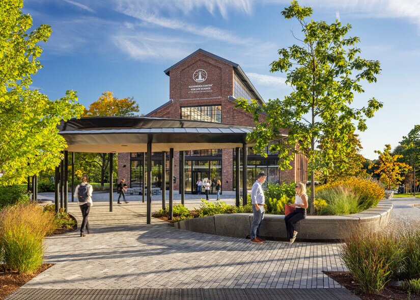 311 Arsenal St, Watertown, MA à louer - Photo de l’immeuble – Image 3 sur 12