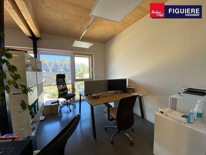 120 Rue Emilien Gautier, Aix-en-Provence à louer - Photo de l’immeuble – Image 3 sur 10
