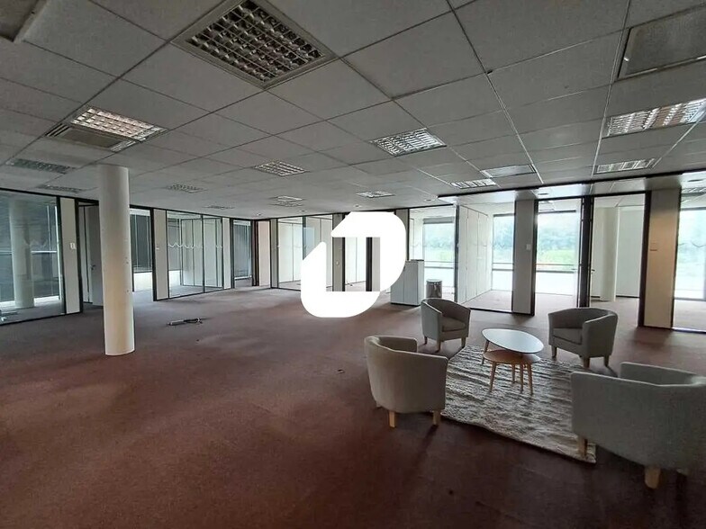 Bureau dans Vélizy-Villacoublay à louer - Photo de l’immeuble – Image 3 sur 6