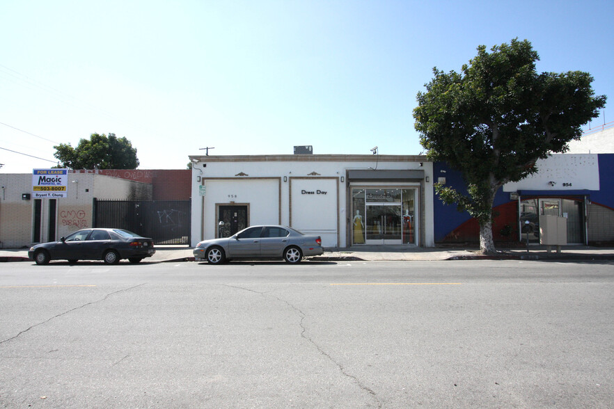 958 E Pico Blvd, Los Angeles, CA à louer - Photo de l’immeuble – Image 2 sur 18