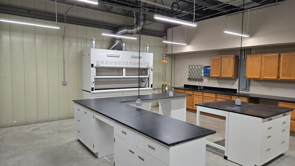 2701 Kent Ave, West Lafayette, IN à louer - Photo de l’immeuble – Image 3 sur 7