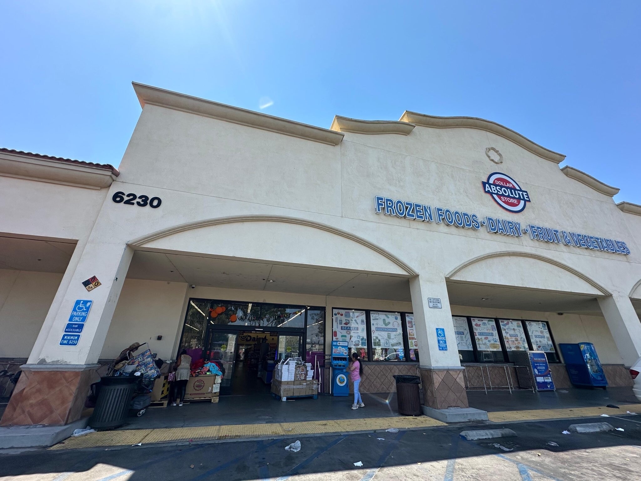 6230 Van Buren Blvd, Riverside, CA à louer Photo intérieure– Image 1 sur 2