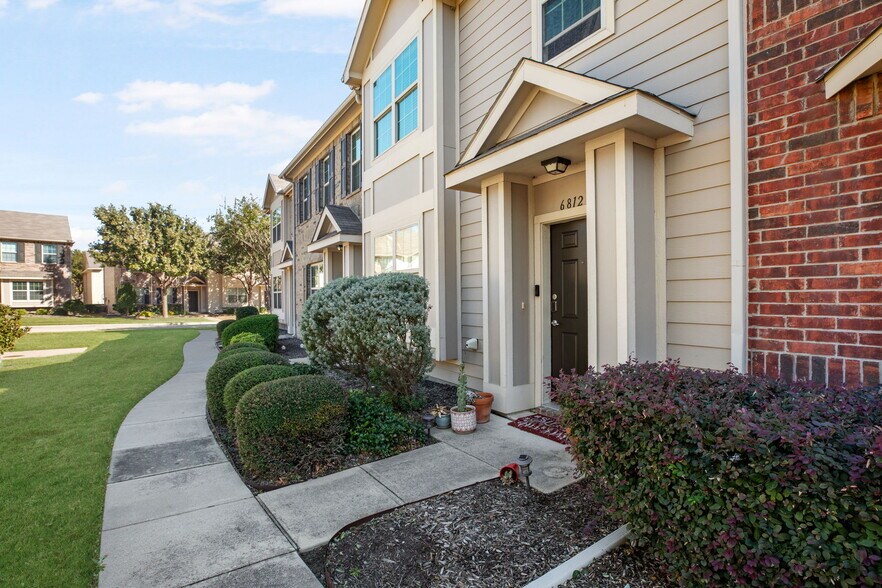 3060 Peyton Brook Dr, Fort Worth, TX à vendre - Photo de l’immeuble – Image 2 sur 3