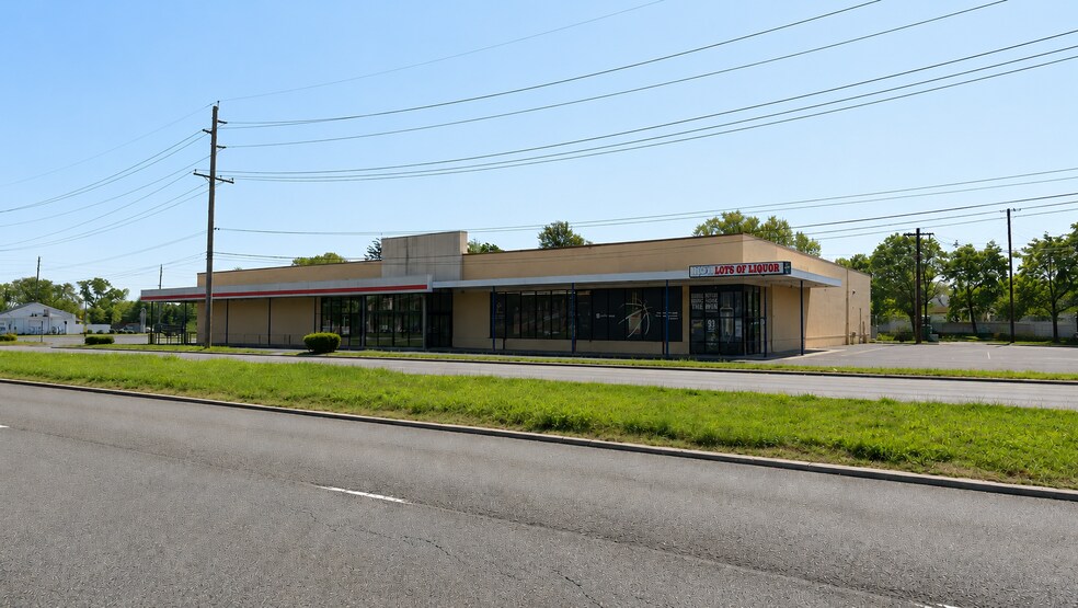 811 W Route 130, Burlington, NJ à vendre - Photo de l’immeuble – Image 1 sur 2