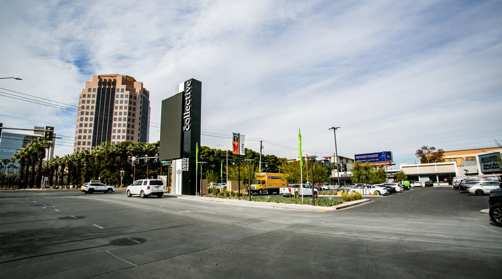 3900-3910 Paradise Rd, Las Vegas, NV à louer - Photo de l’immeuble – Image 2 sur 8