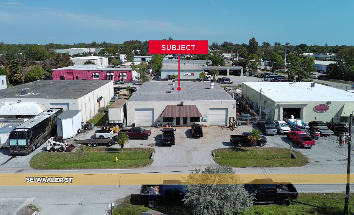 3151 SE Waaler St, Stuart, FL à louer Photo principale– Image 1 sur 9