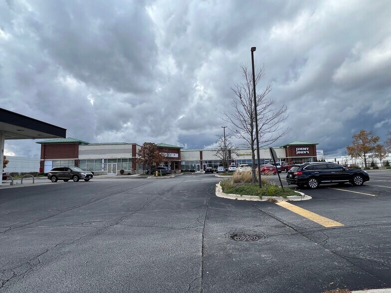 Remington Blvd, Bolingbrook, IL à louer - Photo de l’immeuble – Image 2 sur 4