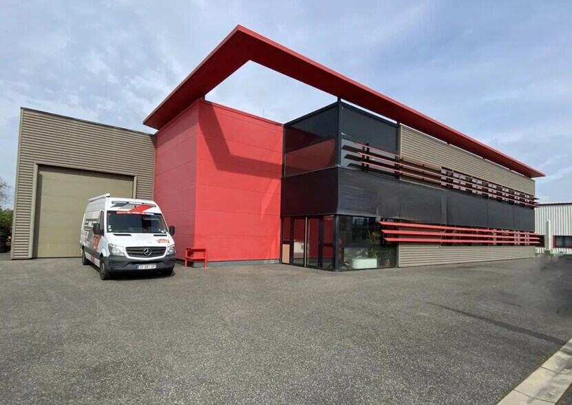 Local d’activités dans Toulouse à louer - Photo de l’immeuble – Image 1 sur 16