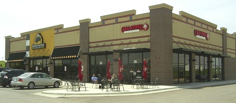 1227 SW Wanamaker Rd, Topeka, KS à vendre Photo principale– Image 1 sur 2